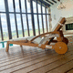 tumbona contemporánea / de tejido / de madera / para piscina