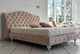 cama de matrimonio / contemporánea / tapizada / con cabecero