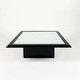 mesa de centro contemporánea / de vidrio / con base de fresno / cuadrada