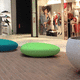 banco público de diseño orgánico / de fibra de vidrio / con respaldo / sin reposabrazos