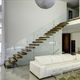 escalera recta / con peldaños de madera / con estructura de acero / contemporánea