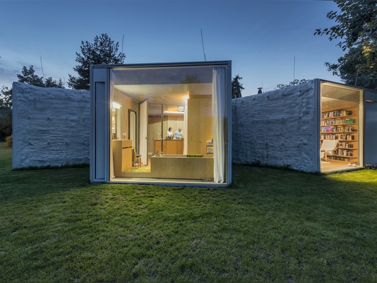 CASA DEL CAMALEÓN POR PETR HAJEK ARCHITEKTI