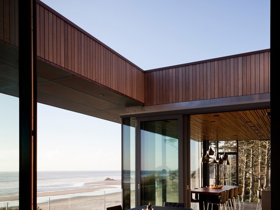 Un hogar frente al mar transparente para la costa de Oregon