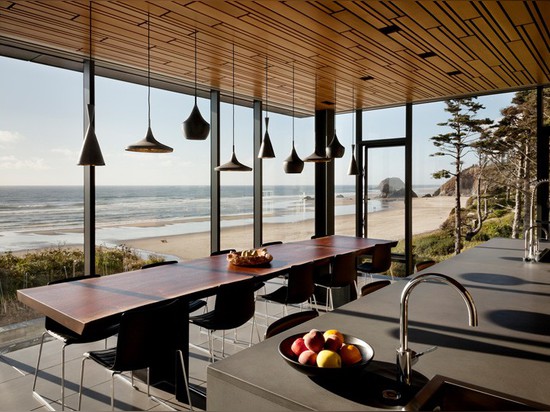 Un hogar frente al mar transparente para la costa de Oregon