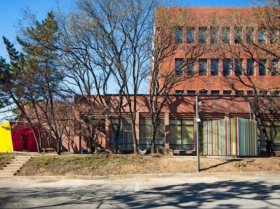 Biblioteca móvil de SpaceTong (ArchiWorkshop)