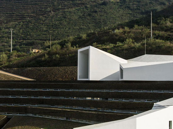 Centro del Rowing del alto rendimiento de Pocinho de Álvaro Fernandes Andrade