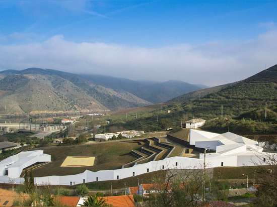 Centro del Rowing del alto rendimiento de Pocinho de Álvaro Fernandes Andrade