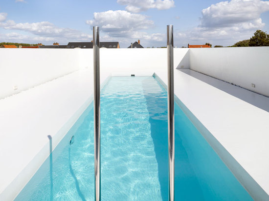 Barroco y azul: Piscina K por el dmvA Architecten en Grimbergen, Bélgica