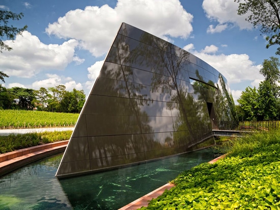 EL NUEVO SÓTANO IMPONENTE DE PHILIPPE STARCK EN CHÂTEAU LES CARMES HAUT-BRION