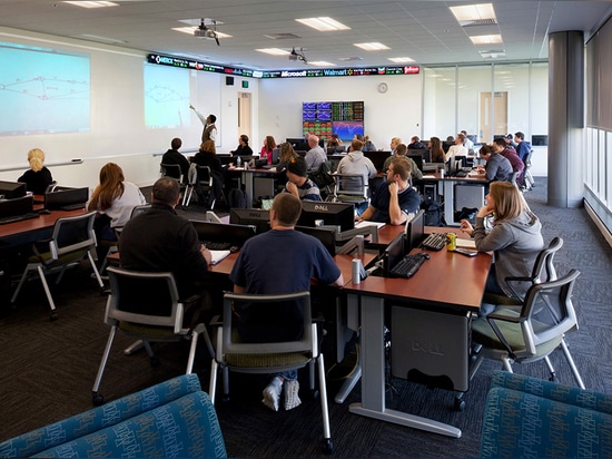 Sala de clase de la Escuela de Negocios