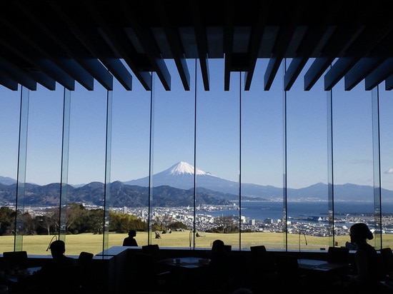 Visión desde el restaurante (© de la foto: Norihisa Yamaga)