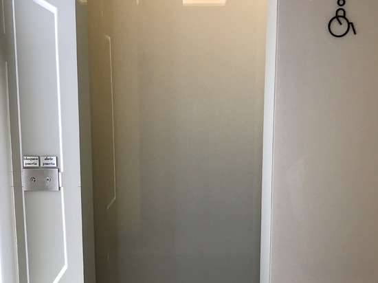 NUEVA VERSIÓN ESPECIAL DE PUERTA AUTOMÁTICA PARA CUARTOS DE BAÑO PÚBLICOS