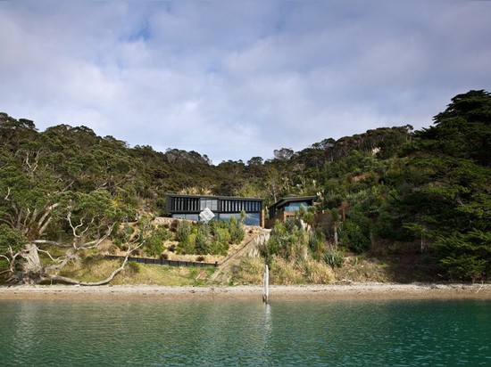 Los arquitectos de Daniel Marshall diseñan un hogar que pasa por alto la bahía