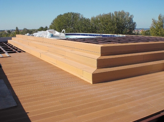 Realización del Decking con las ayudas para los suelos aumentados