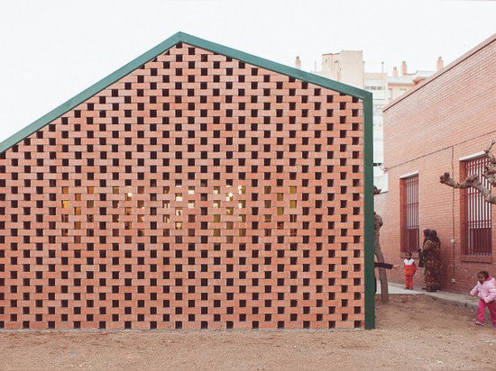 Este centro de la distribución de los alimentos en España fue diseñado y construido en apenas tres meses