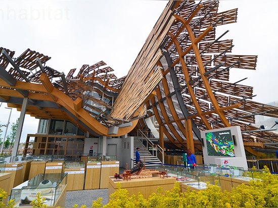 El pabellón de la expo del mundo de China demuestra cómo las ciudades y la naturaleza pueden existir en armonía