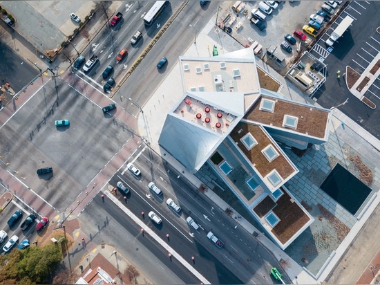 El último museo de Steven Holl es una experiencia del movimiento a tiempo