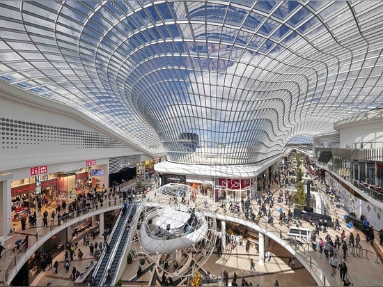 La alameda de Chadstone en Melbourne. Cortesía de los arquitectos.