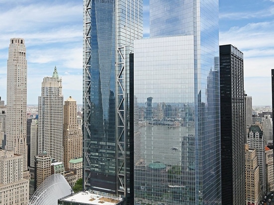 la torre del World Trade Center del puerto + de los socios del stirk de rogers se abre en Nueva York