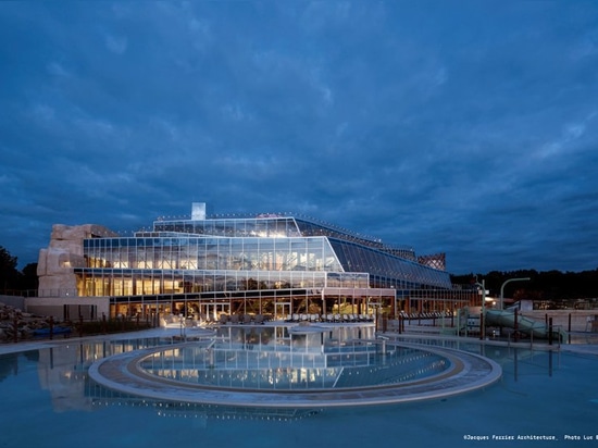 el parque papiroflexia-formado del agua de los ferrier de Jacques en Francia emerge como paisaje construido