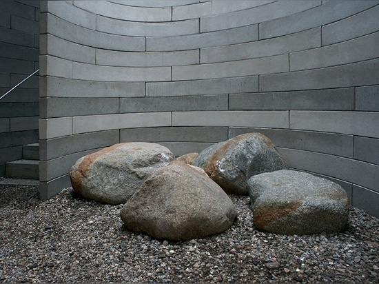 La señal de la torre de los arquitectos SIGUIENTES conecta la geología y la historia a lo largo del paisaje holandés