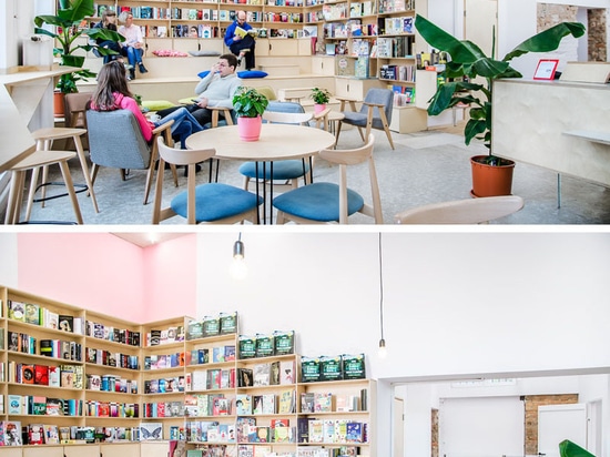 Este café en Polonia es también una librería