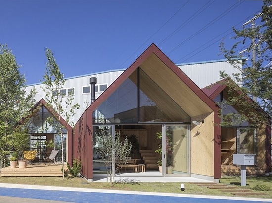 el estudio de los arquitectos del monte Fuji utiliza la madera de CLT para la vivienda prefabricada en Japón