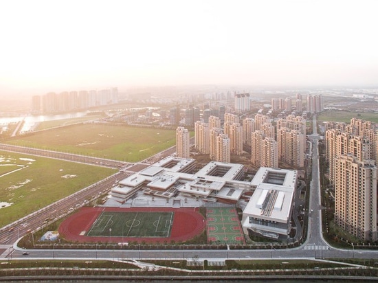 el taller Z + y D-más estudio anima a niños a socializar en la escuela primaria de Suzhou