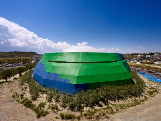 Jean Nouvel completa la biblioteca de "trabajos en tierra" de la Universidad de Chipre