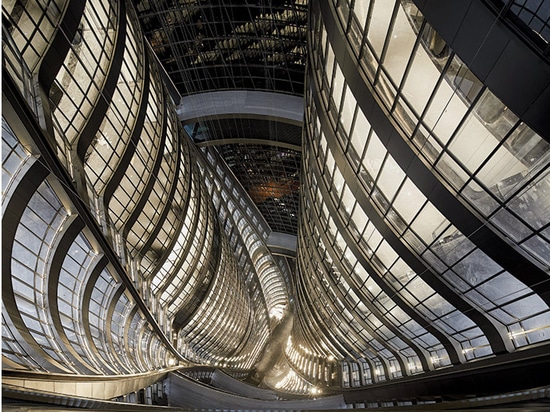 Torre Leeza SOHO de Zaha Hadid Architects