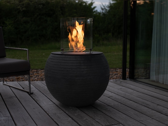 muenkel design Meda [chimenea de etanol para uso exterior]