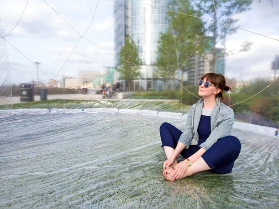 ¿El espacio público funcionará cuatro diversos talleres? ¿durando 15 minutos cada uno y se abren en un máximo de 15 a 20 personas a la vez? eso incluye ejercicios de la meditación y una experiencia...