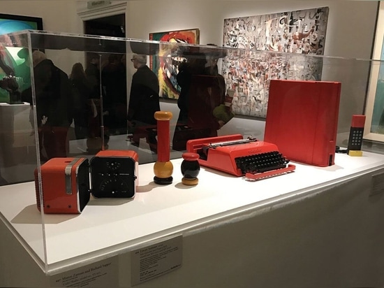 El radio.cubo de David Bowie en la Sotheby's del coleccionista de Bowie en Londres