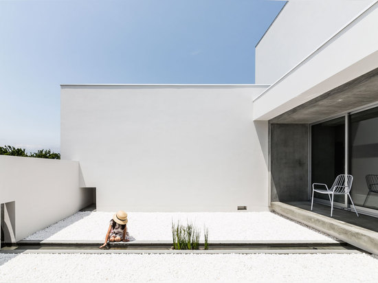 Arquitectos de FORM/Kouichi Kimura, casa del patio, Shiga, Japón