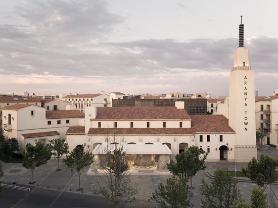 Zolaism Café / Estudio de arquitectura B.L.U.E