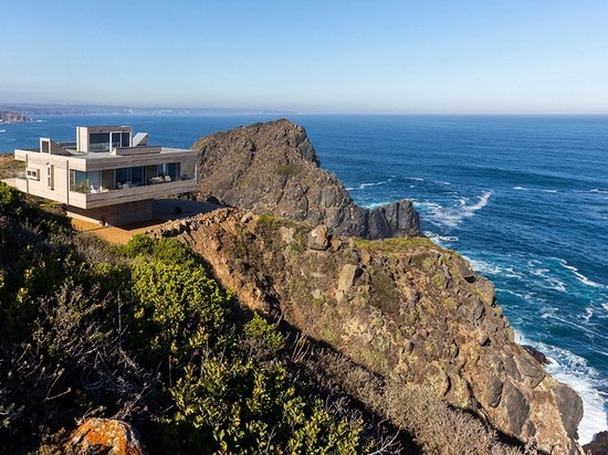 la casa es un aprecio de la tierra y del paisaje de la región