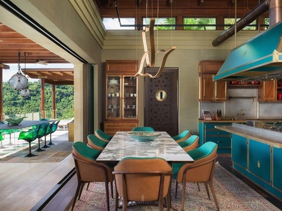 Officine Gullo aterriza en Costa Rica, para crear la cocina de 'The Hive' Luxury Rental.