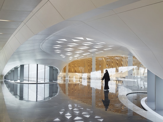 Sede de BEEAH / Zaha Hadid Architects