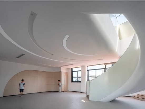 Escuela primaria nº 2 de Quzhou Xinhua, por LYCS Architecture