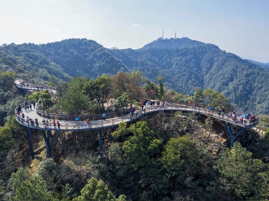 Hangzhou Shuangxi Plank Road