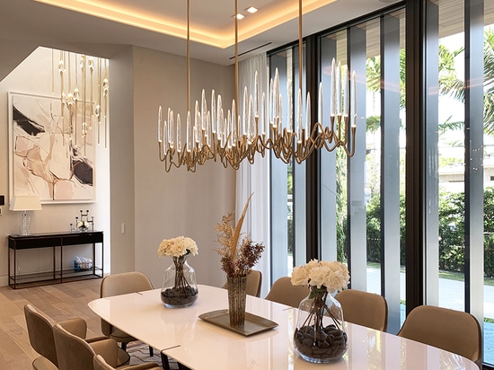 Enorme Il Pezzo 12 Cluster Chandelier en Fort Lauderdale