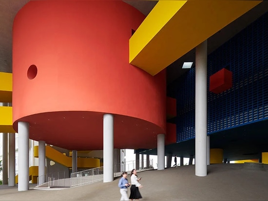 El estudio de arquitectura Trace (TAO) construye una nueva escuela en haikou como paisaje de color