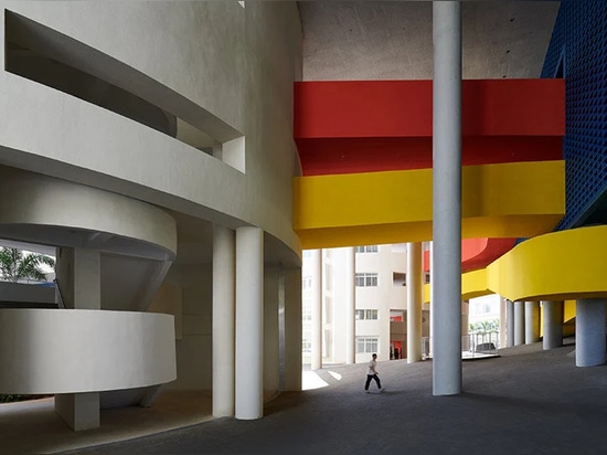 El estudio de arquitectura Trace (TAO) construye una nueva escuela en haikou como paisaje de color