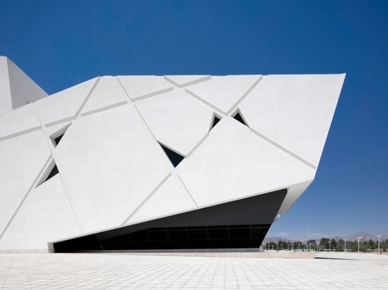 Auditorio y Biblioteca de la Universidad de Semnan | New Wave Architecture