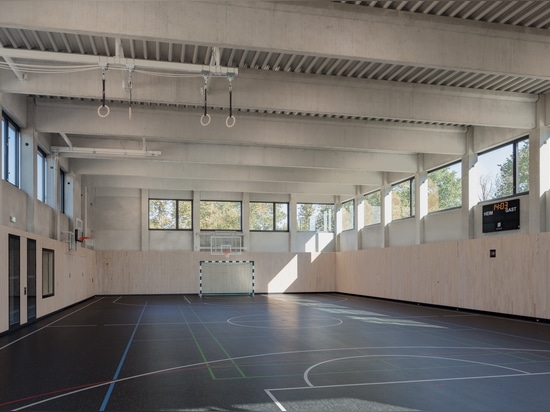 Pabellón deportivo de un campo para las escuelas especiales de Salzwedel / Atelier . Schmelzer . Weber + Fitschen + Partner