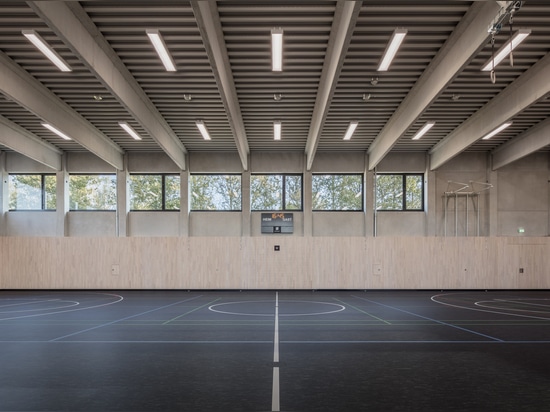 Pabellón deportivo de un campo para las escuelas especiales de Salzwedel / Atelier . Schmelzer . Weber + Fitschen + Partner