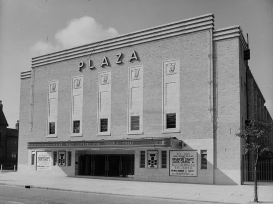 Plaza Community Cinema - Renovación de las butacas