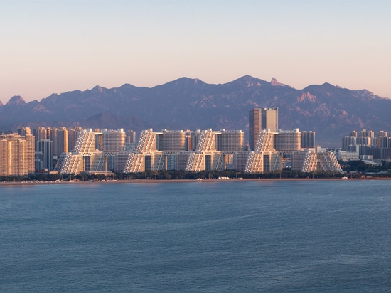 Habitat Qinhuangdao Fase II / Safdie Architects