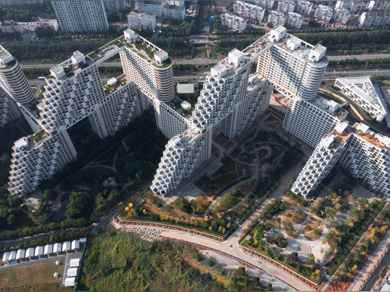 Habitat Qinhuangdao Fase II / Safdie Architects