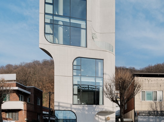 Café OZBE / Estudio KKOL
